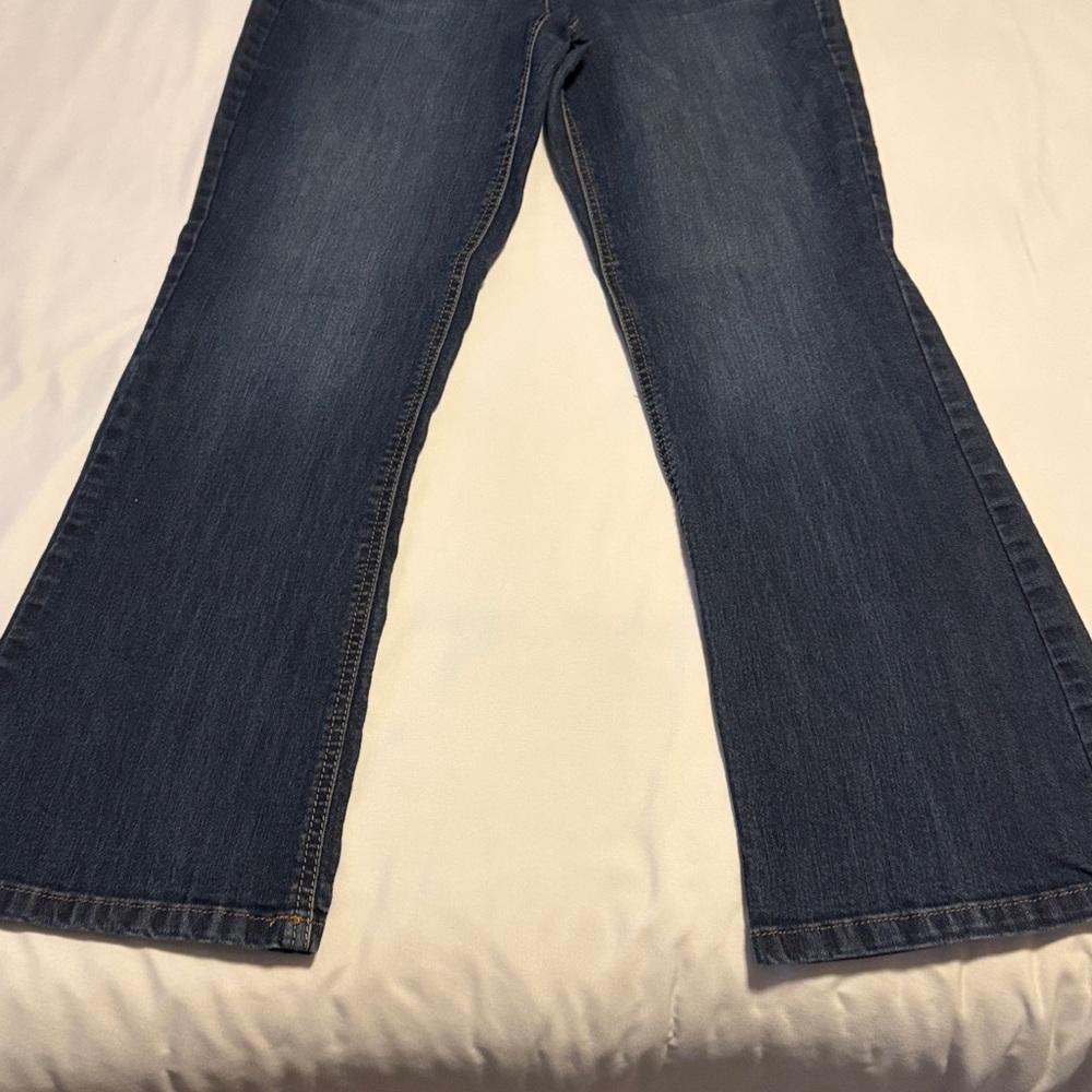 Ruff Hewn Women’s Mid-Dark Blue Bootcut Jeans - Picture 2 of 8